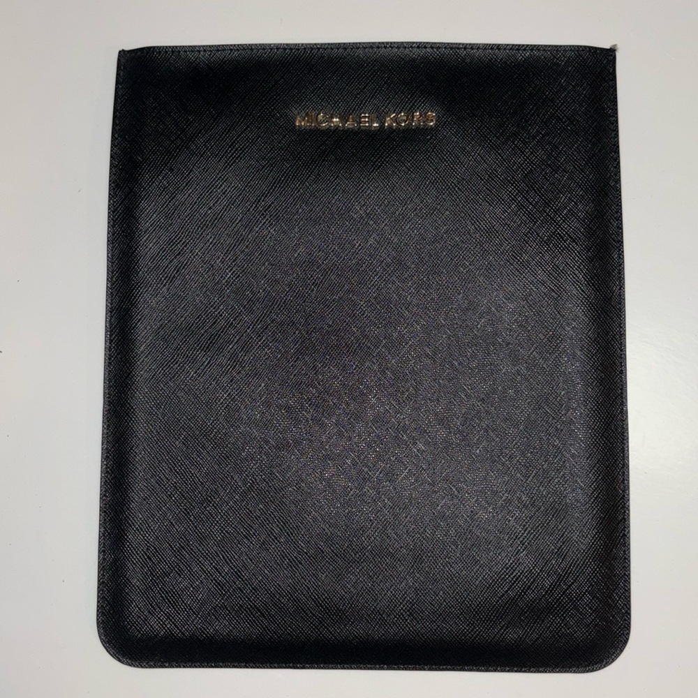 Michael Kors Tablet Ipad Sleeve Case For 8th Generation Ipad